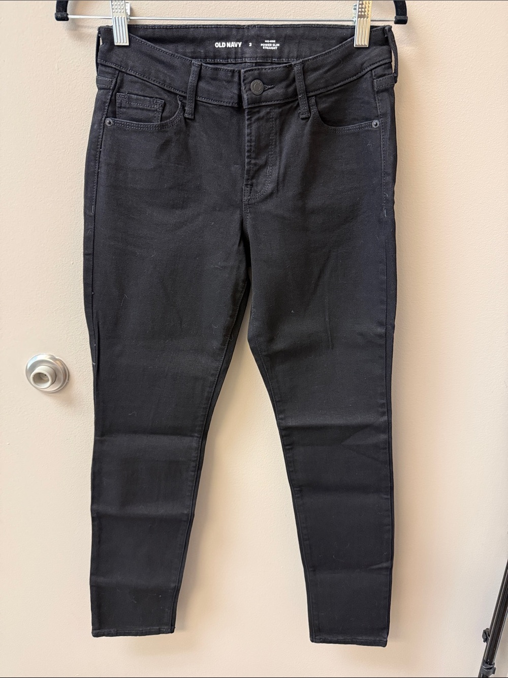 Old Navy Women's Black Slim Straight Jeans - Stretch Mid-Rise